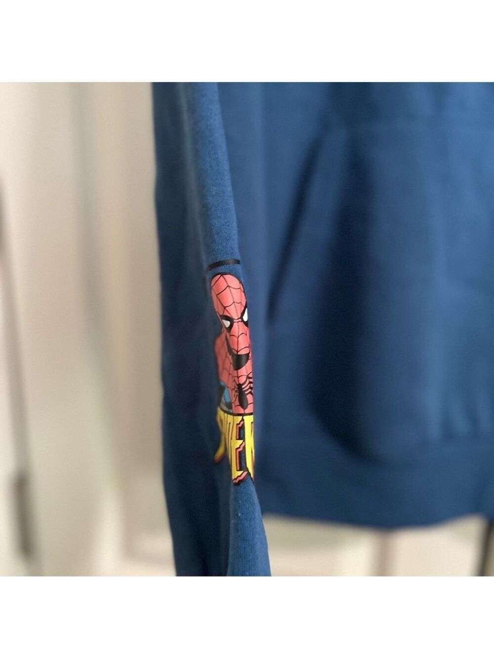NWT Marvel Blue Hoodie with Yellow Graphic Men’s Size LG - Picture 4 of 5